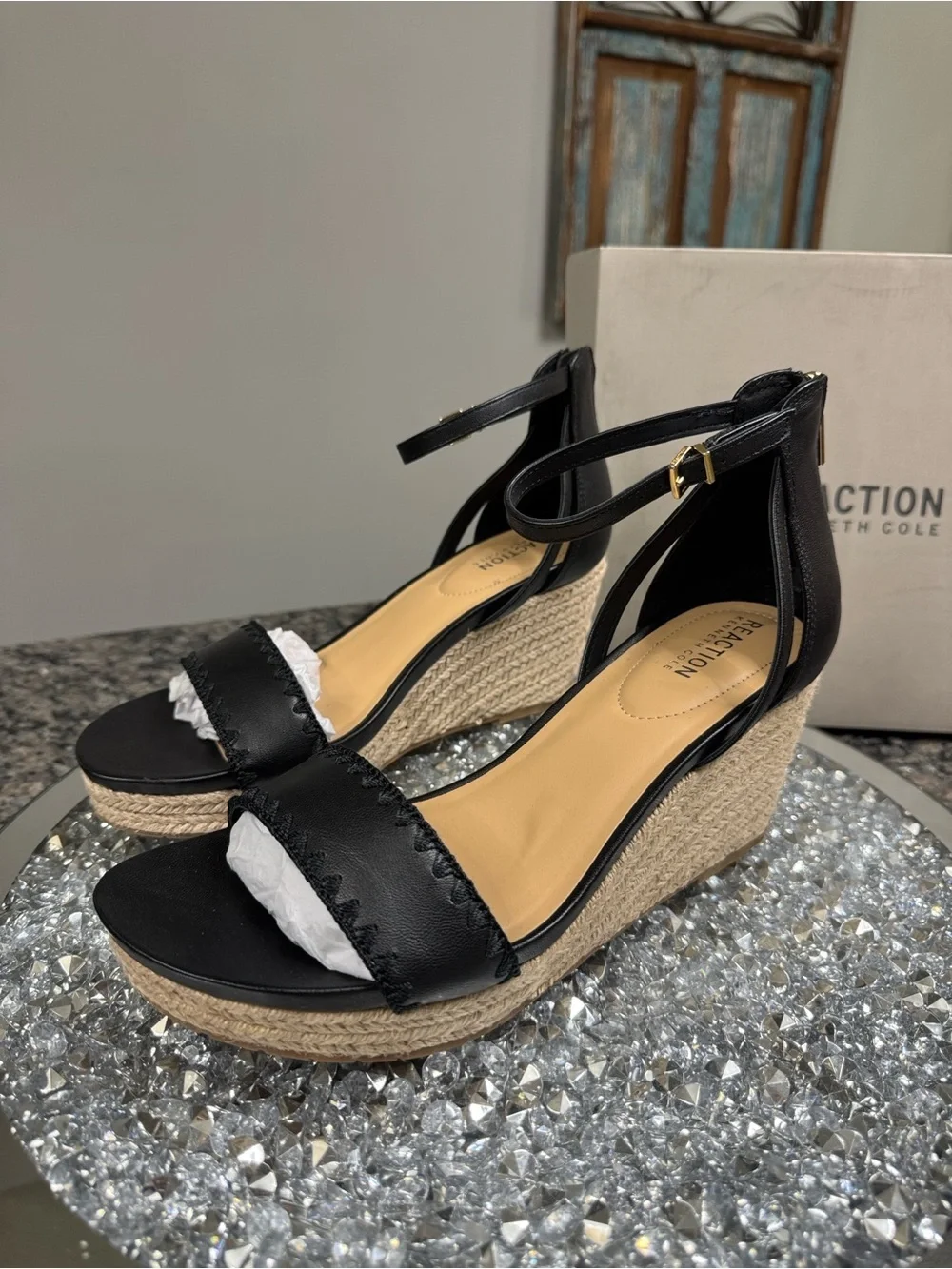 Reaction Kenneth Cole new box